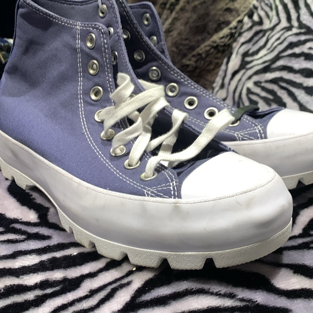 Nice Converse Lugged Blue Hi top Sneakers size 10US MEN 8 WomenUS - Picture 3 of 5